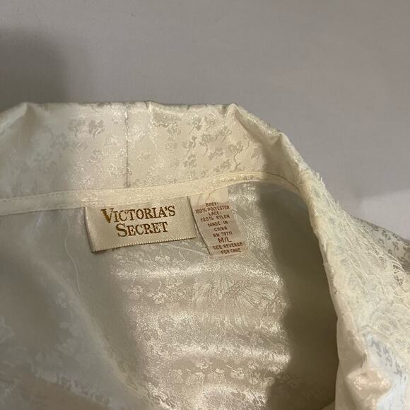 Vintage gold label Victoria's Secret 3 piece ivory pajama set with robe L - Picture 5 of 16